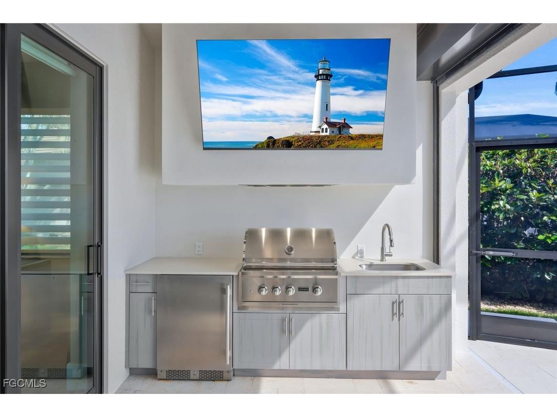 1812 Lagoon Lane Cape Coral FL 33914 2025020735 image30