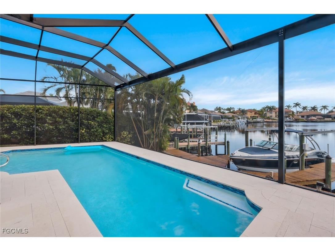 1812 Lagoon Lane Cape Coral FL 33914 2025020735 image32