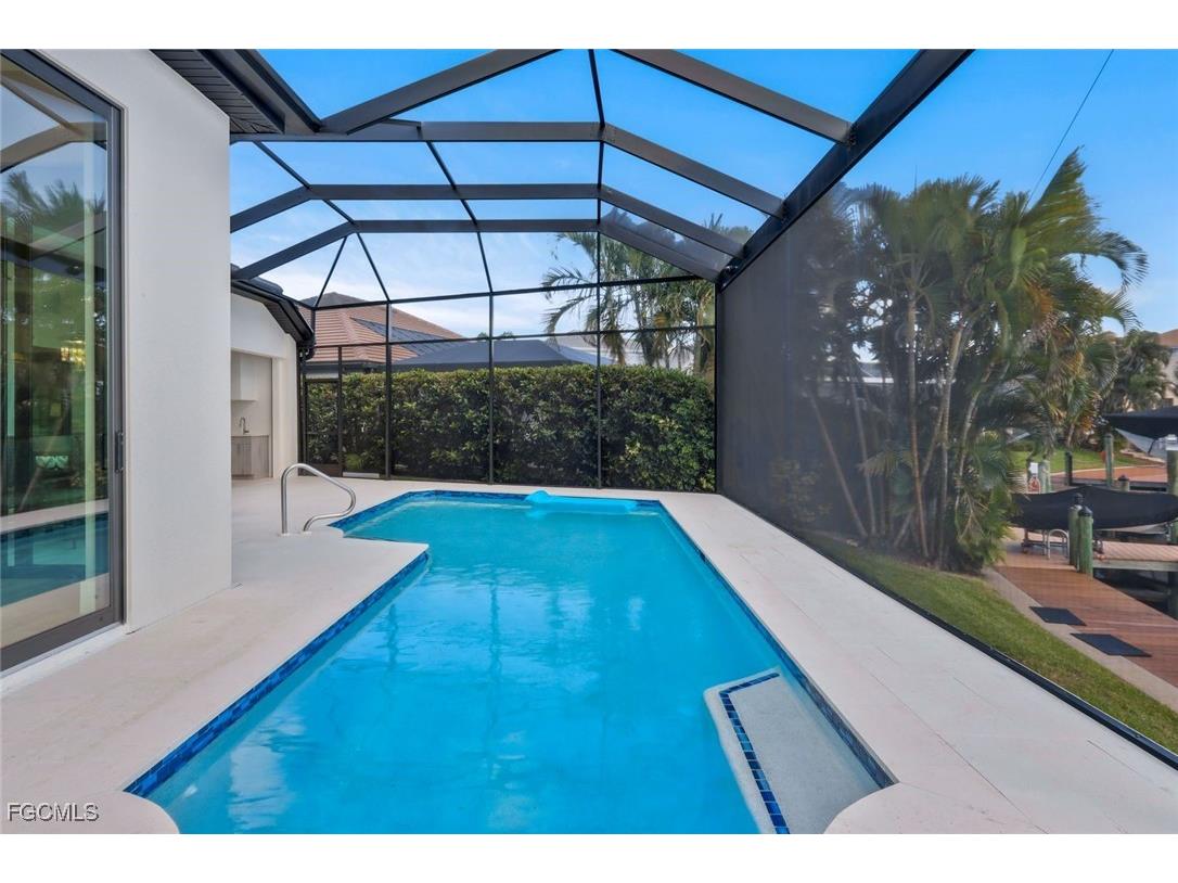 1812 Lagoon Lane Cape Coral FL 33914 2025020735 image36