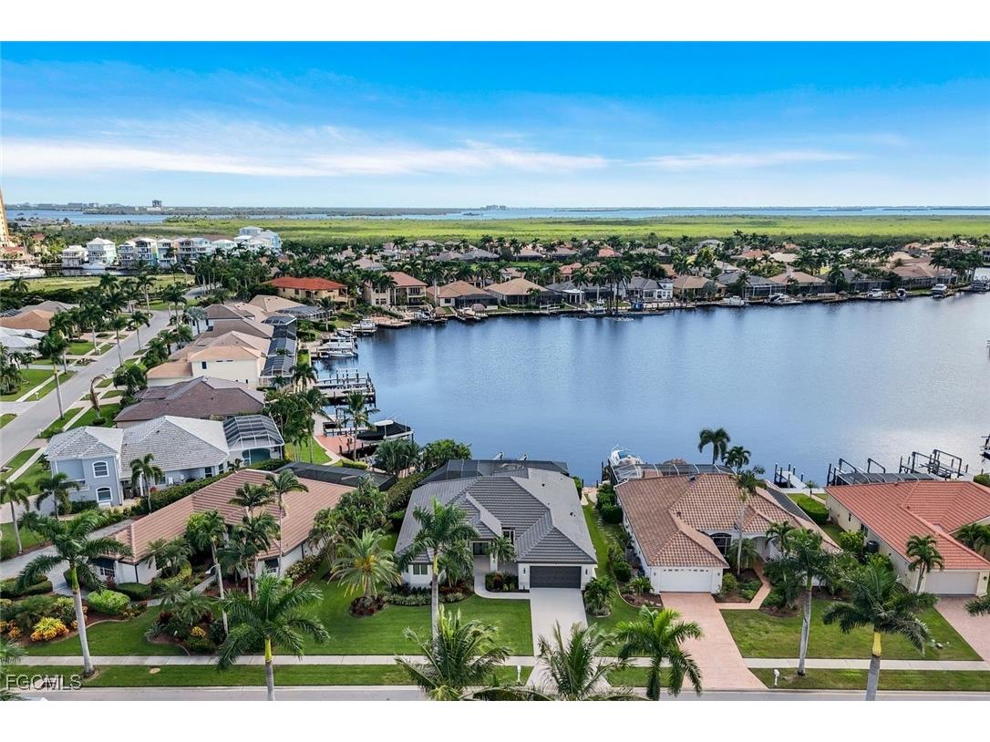 1812 Lagoon Lane Cape Coral FL 33914 2025020735 image39