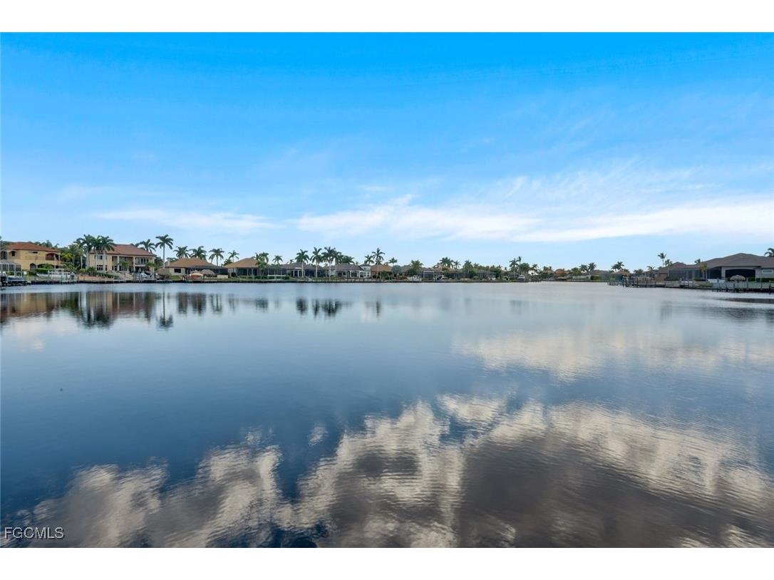 1812 Lagoon Lane Cape Coral FL 33914 2025020735 image41