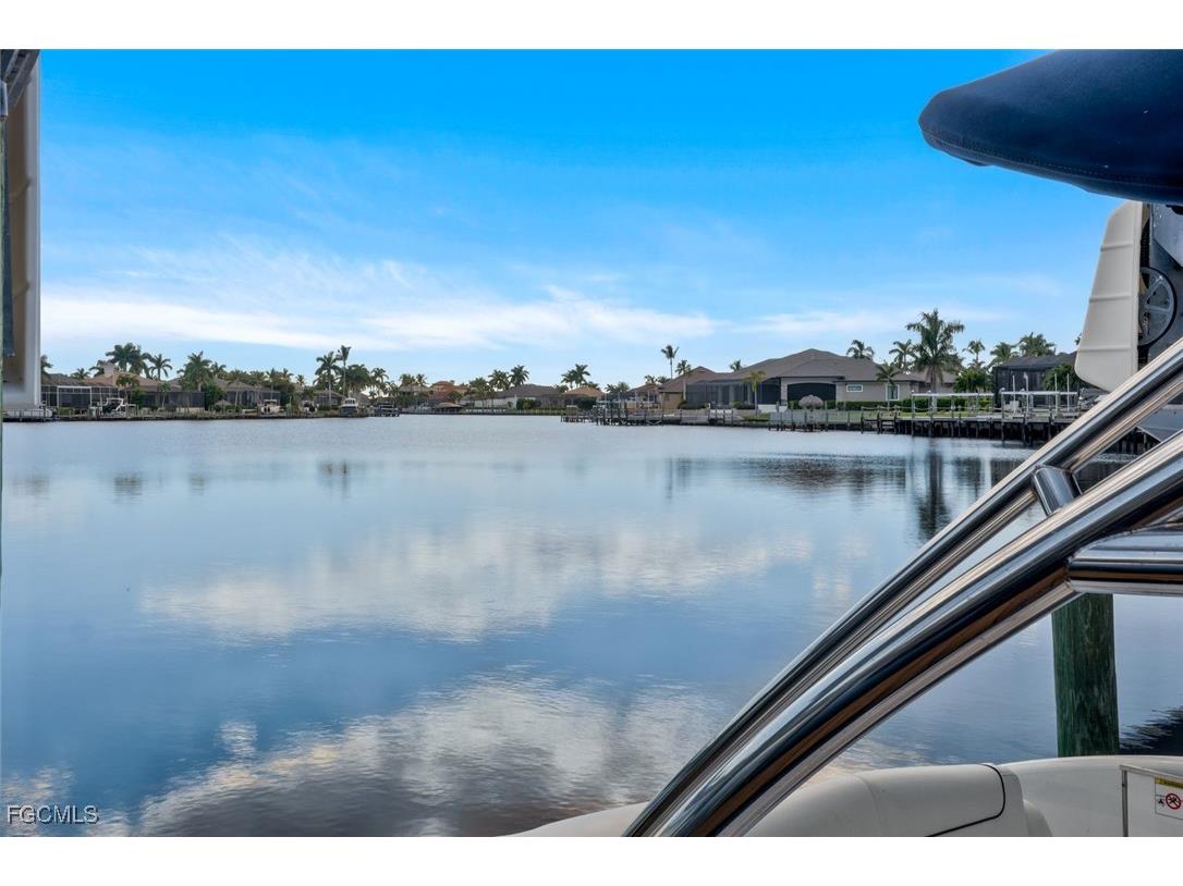 1812 Lagoon Lane Cape Coral FL 33914 2025020735 image46