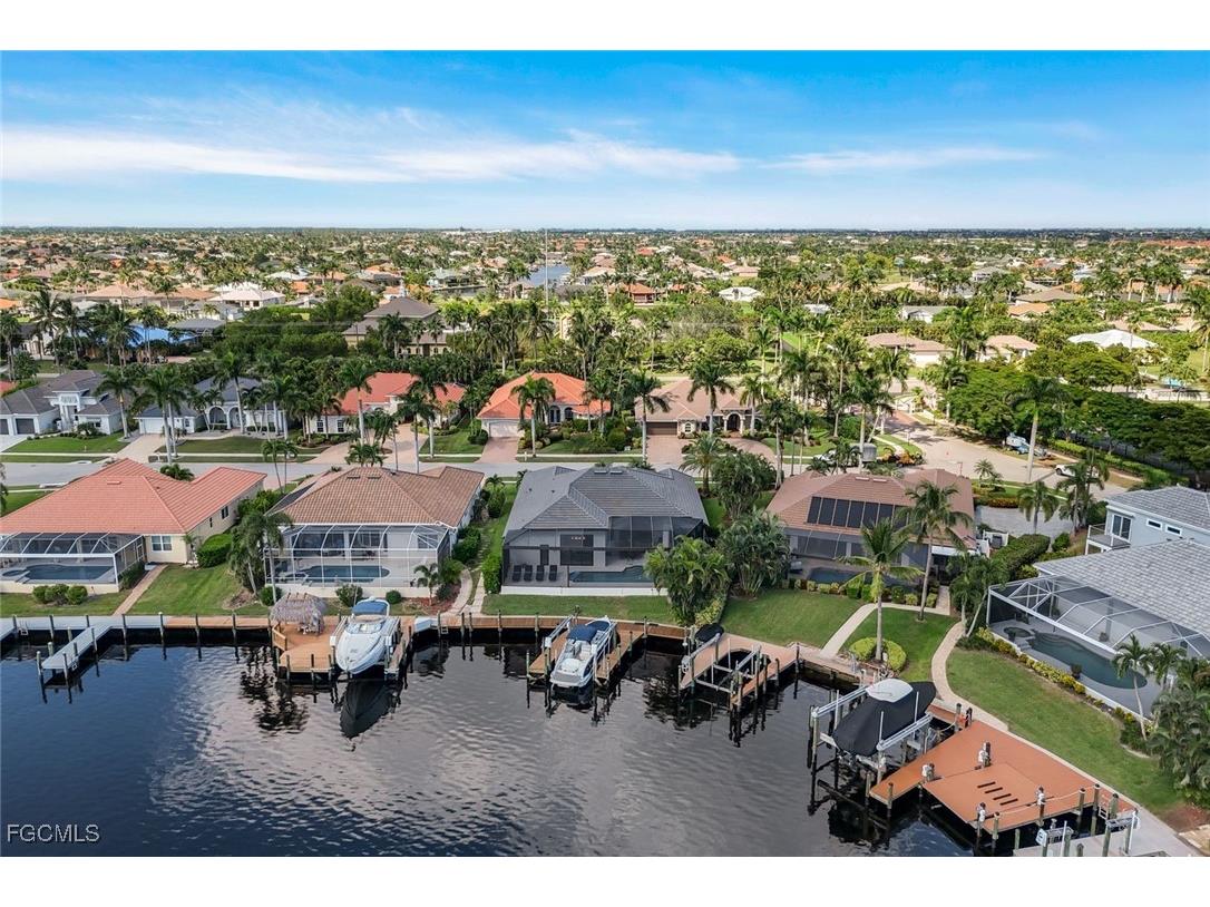 1812 Lagoon Lane Cape Coral FL 33914 2025020735 image49
