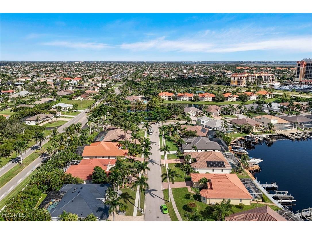 1812 Lagoon Lane Cape Coral FL 33914 2025020735 image50