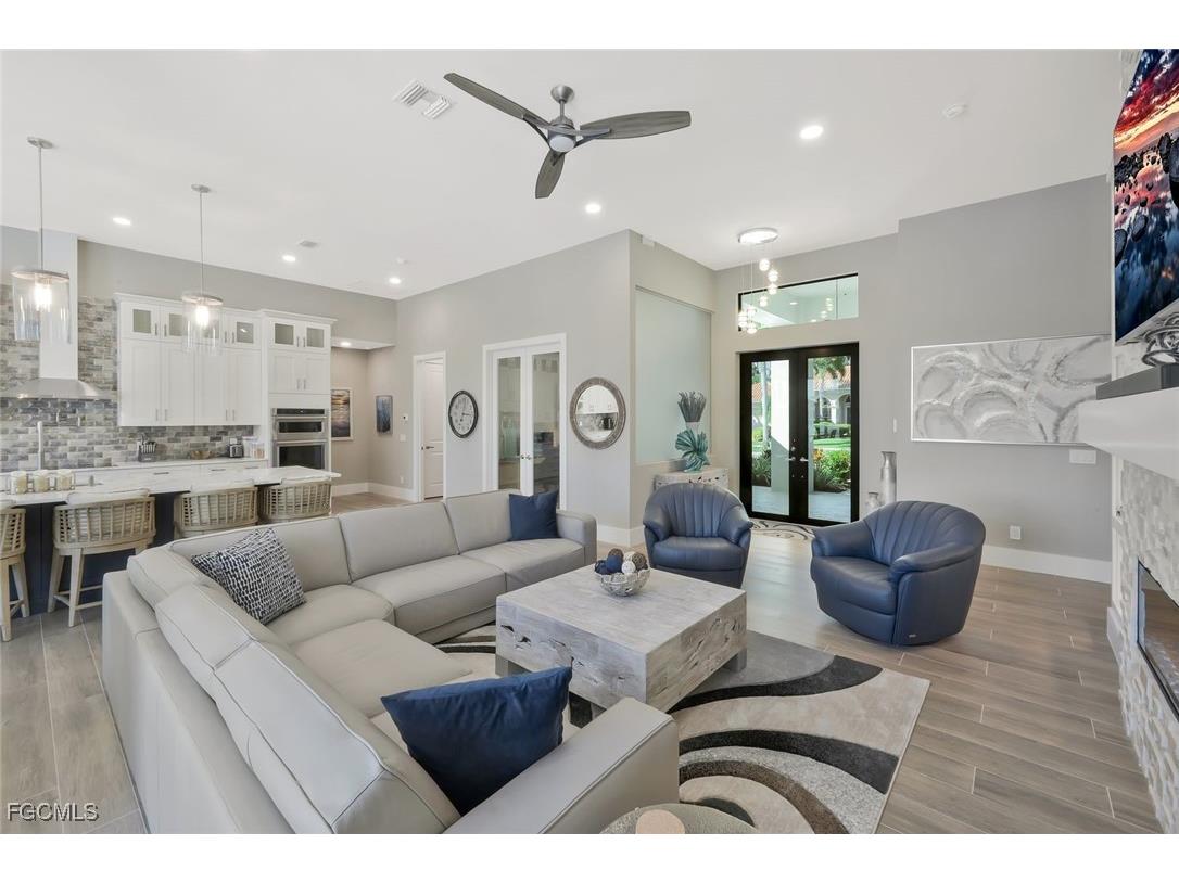 1812 Lagoon Lane Cape Coral FL 33914 2025020735 image8