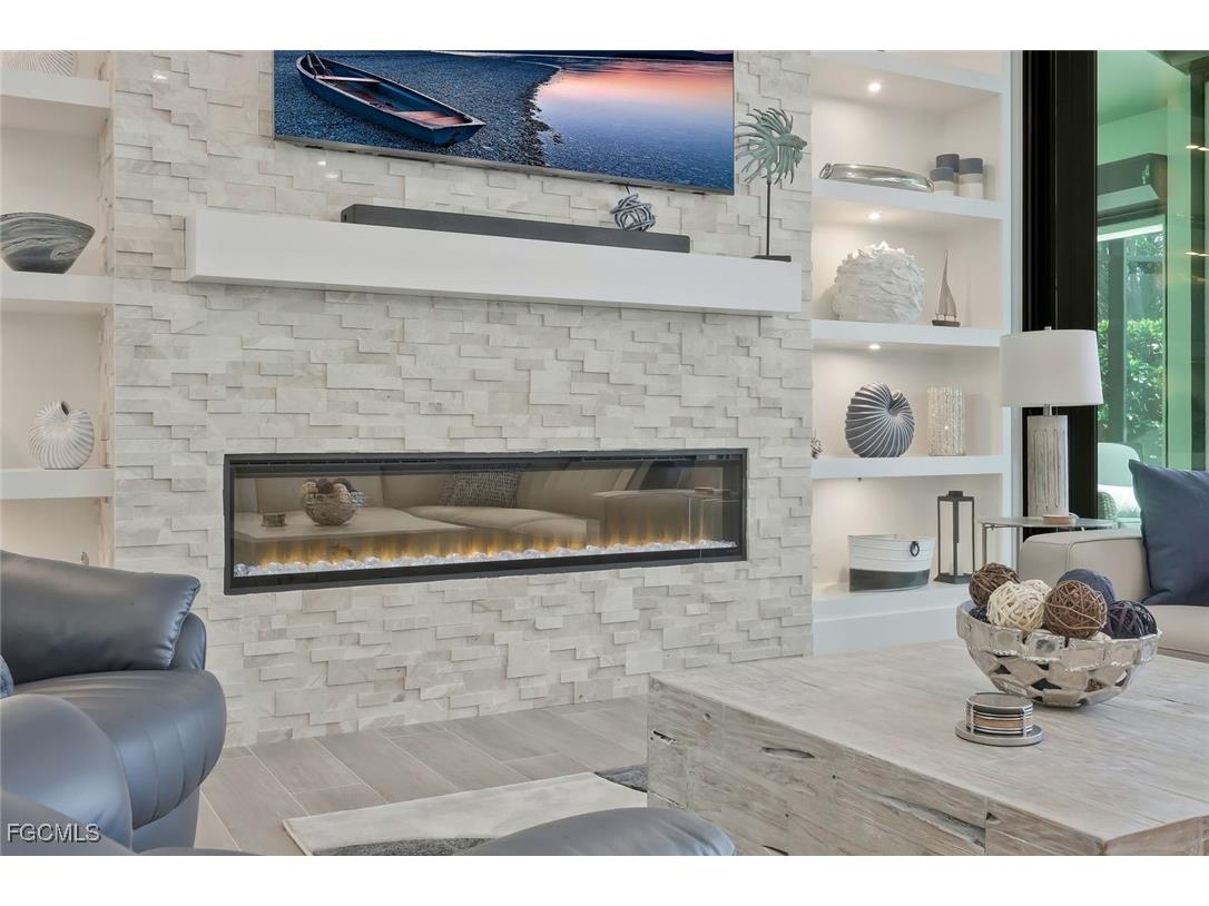 1812 Lagoon Lane Cape Coral FL 33914 2025020735 image9