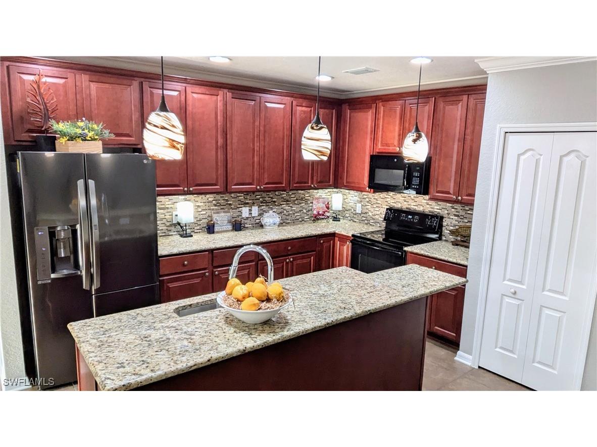 1812 NW 37th Avenue Cape Coral FL 33993 224078362 image1