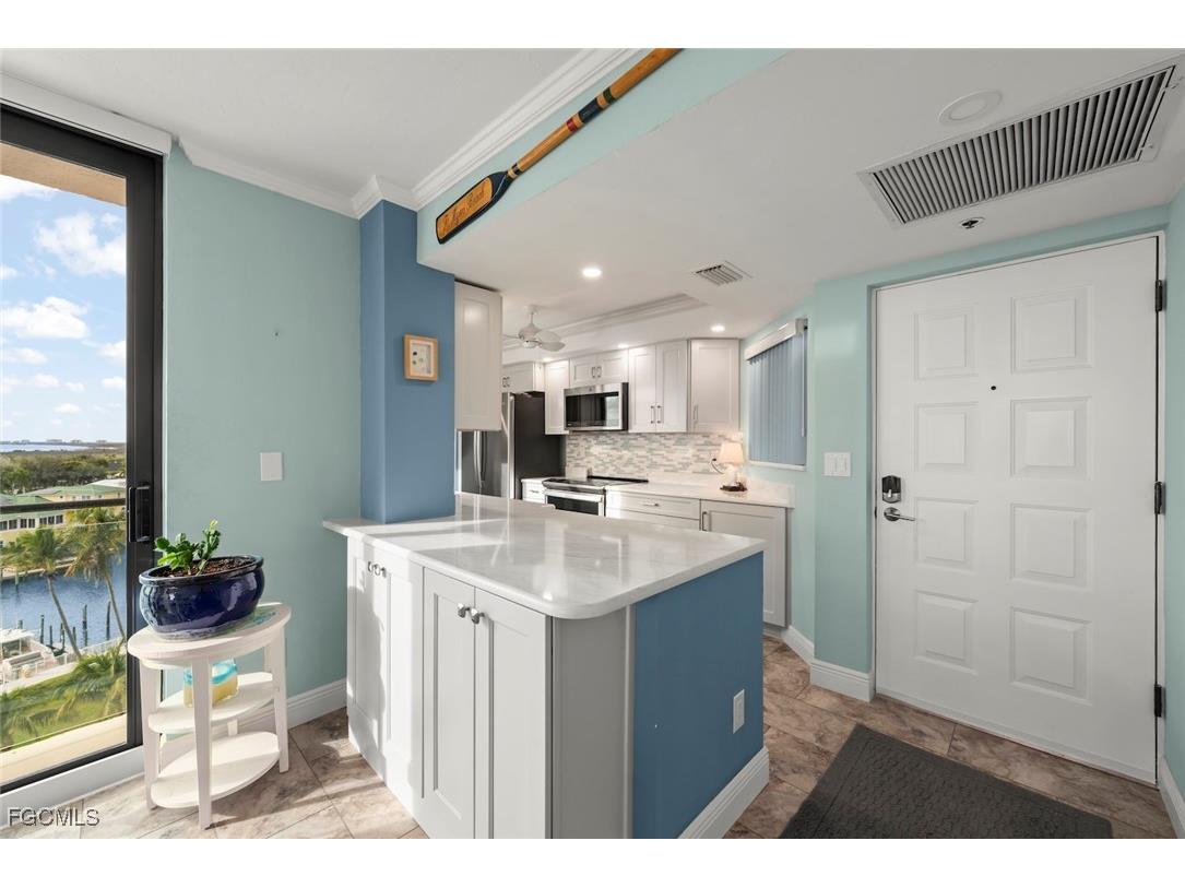 18120 San Carlos Boulevard #805 Fort Myers Beach FL 33931 2026002038 image6