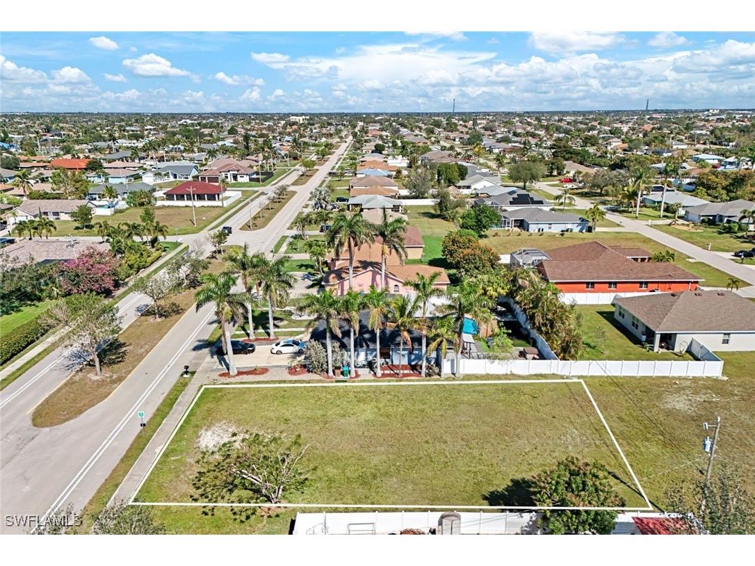 1813 Academy Boulevard Cape Coral FL 33990 226002005 image1