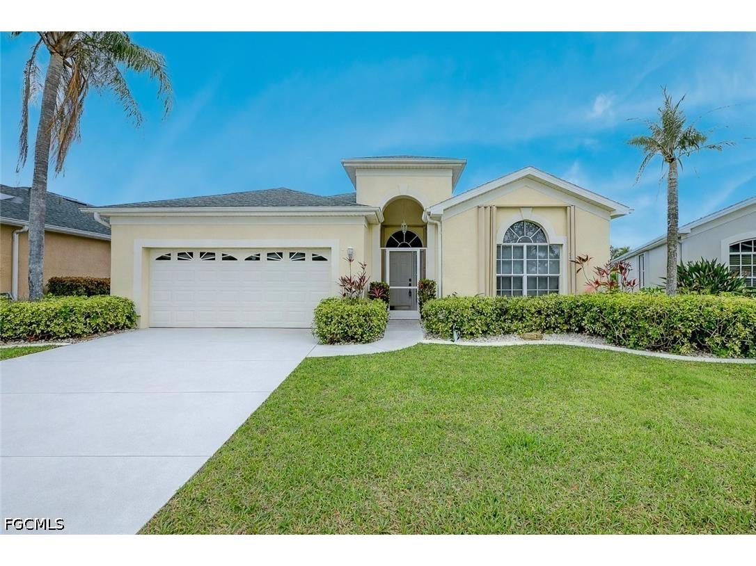 1813 Emerald Cove Drive Cape Coral FL 33991 2026013216 image1
