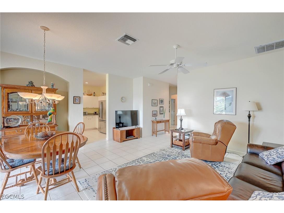 1813 Emerald Cove Drive Cape Coral FL 33991 2026013216 image14