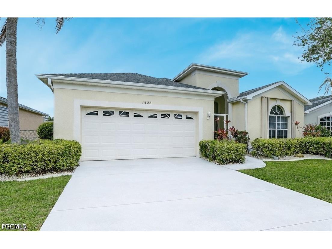 1813 Emerald Cove Drive Cape Coral FL 33991 2026013216 image3