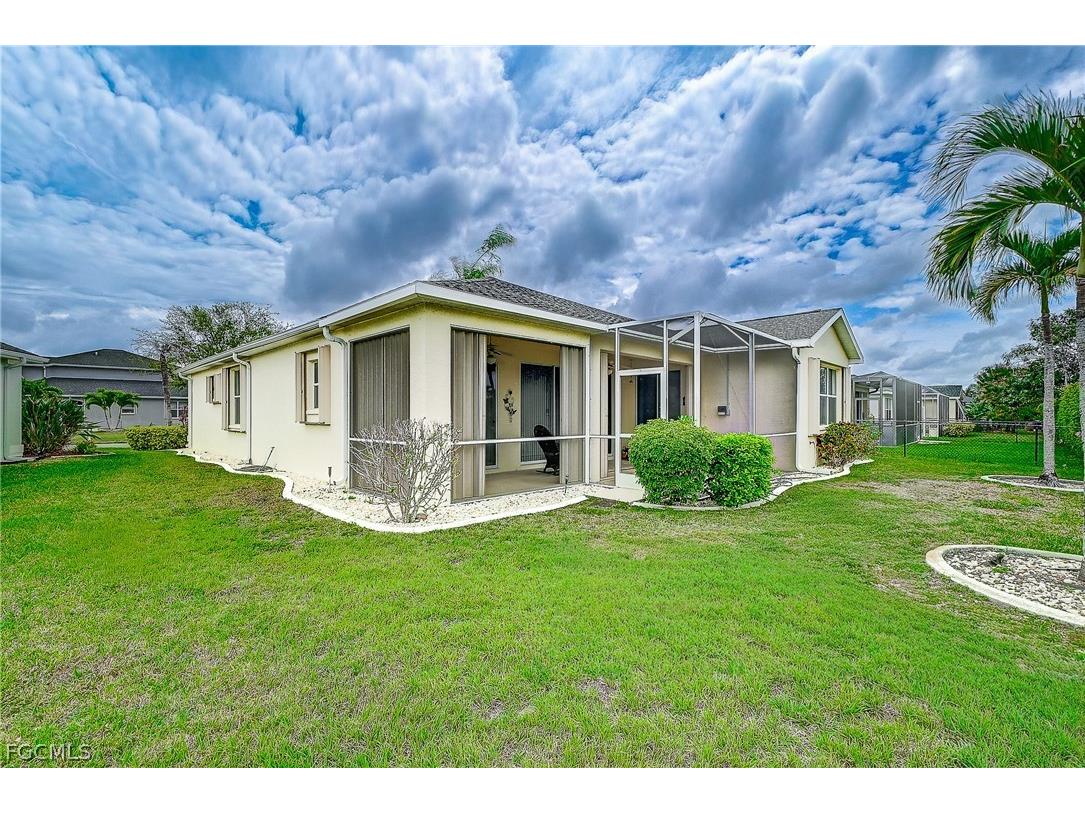 1813 Emerald Cove Drive Cape Coral FL 33991 2026013216 image37