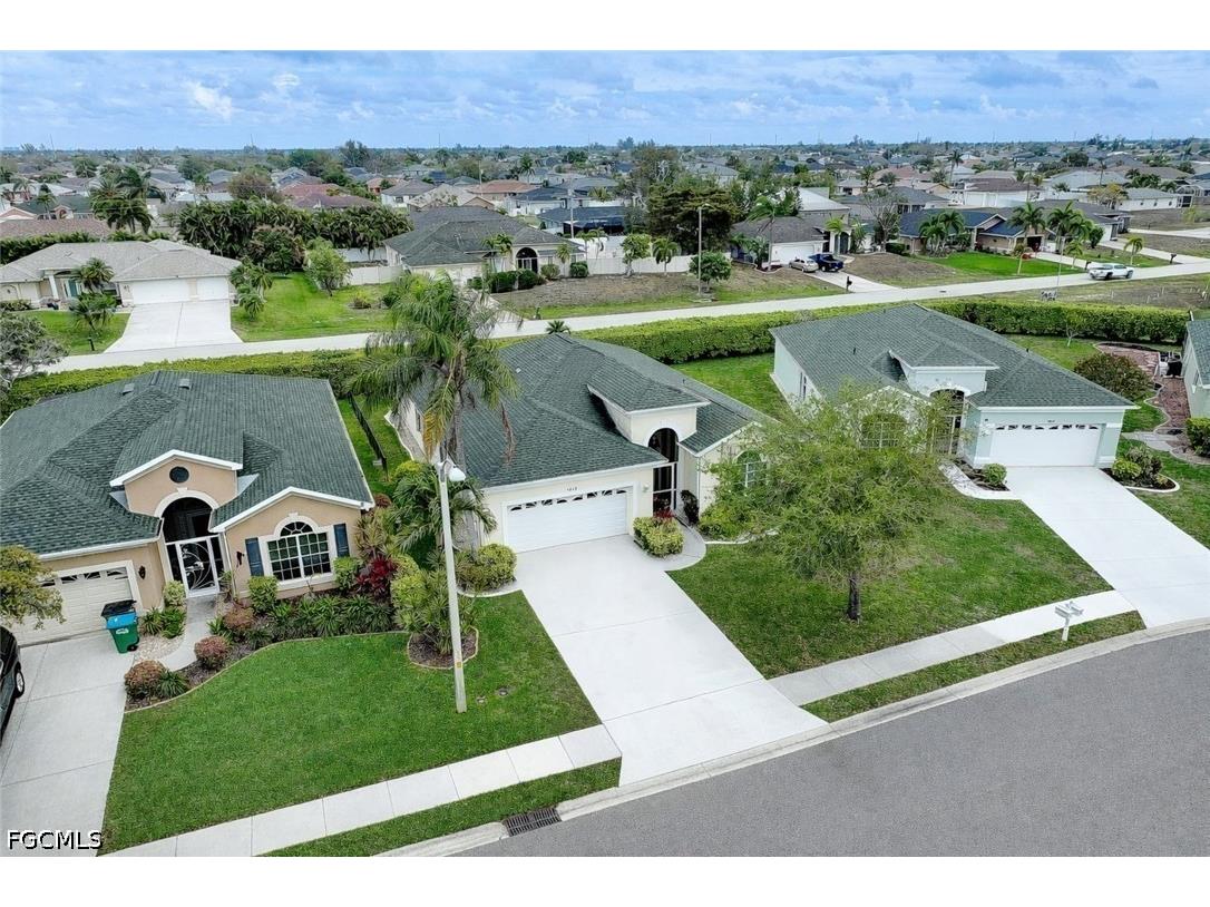 1813 Emerald Cove Drive Cape Coral FL 33991 2026013216 image4