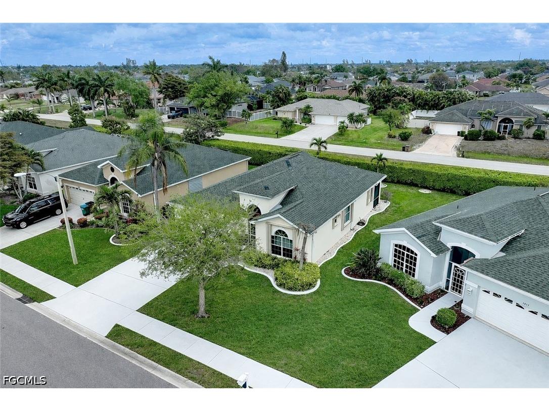 1813 Emerald Cove Drive Cape Coral FL 33991 2026013216 image6