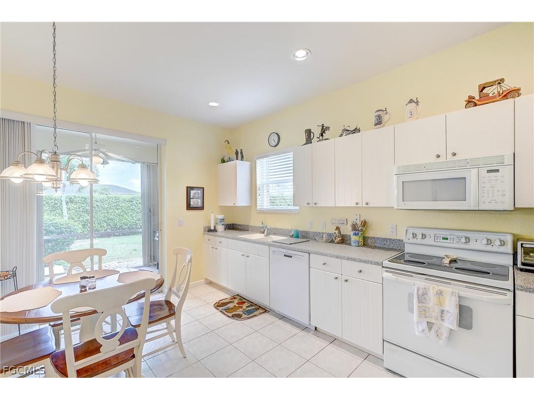 1813 Emerald Cove Drive Cape Coral FL 33991 2026013216 image8