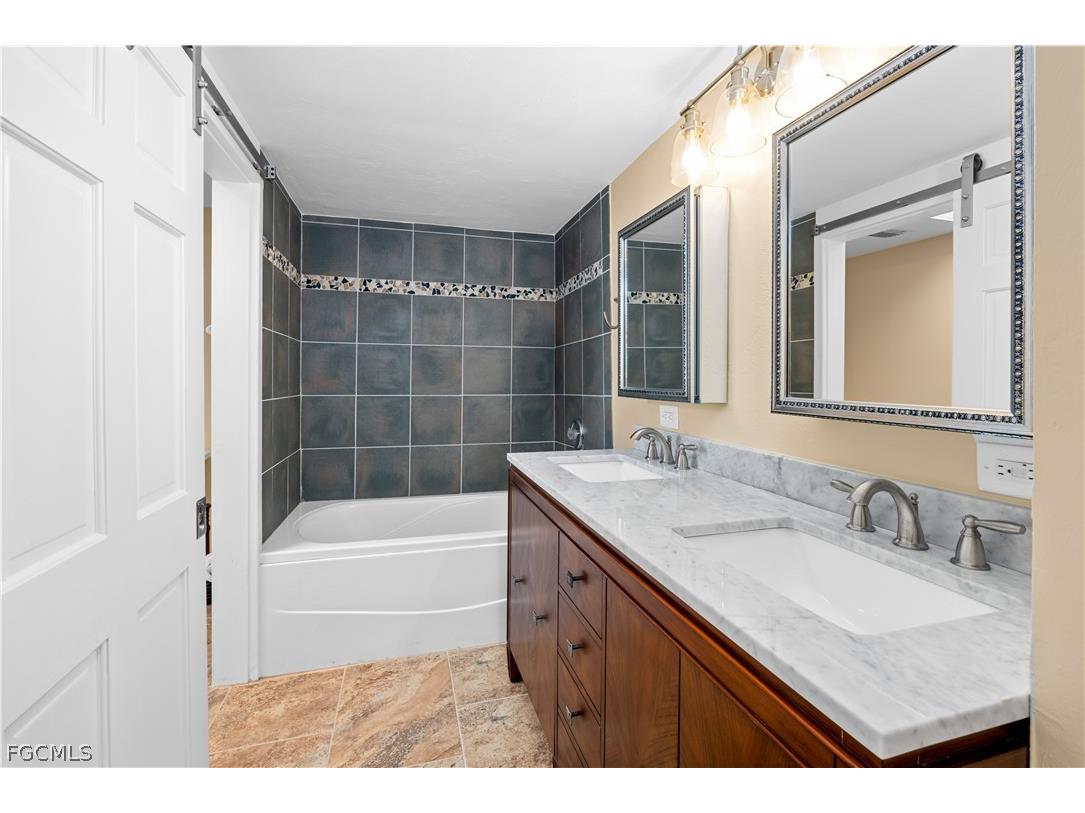 1813 Long Point Lane Sanibel FL 33957 2026012421 image28