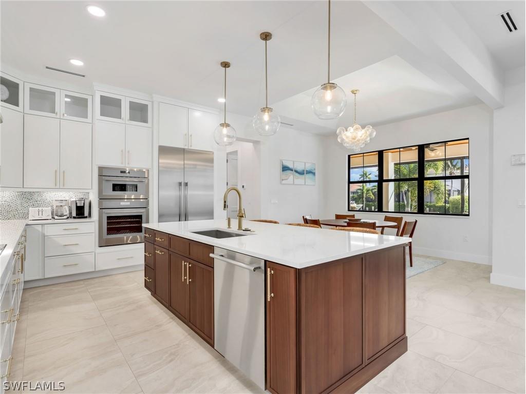 1813 Menorca Court Marco Island FL 34145 226010587 image6