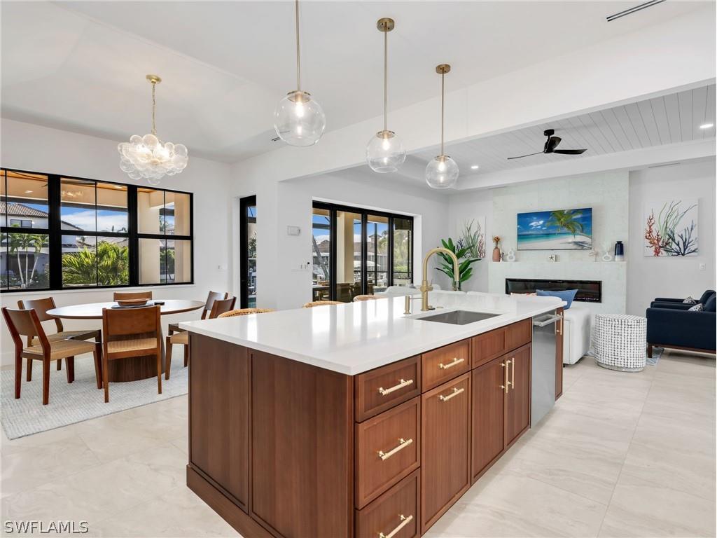 1813 Menorca Court Marco Island FL 34145 226010587 image7