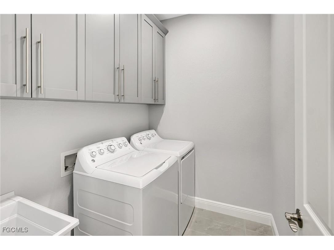 1813 NE 21st Street Cape Coral FL 33909 2025025927 image17