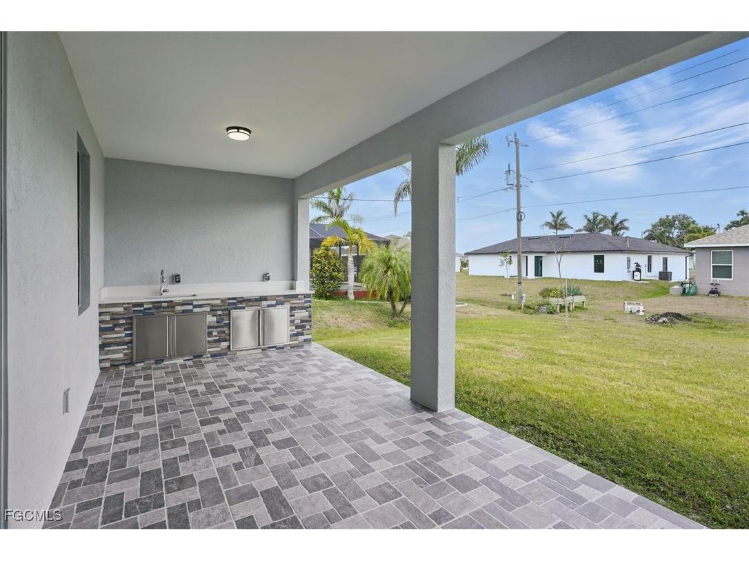 1813 NE 21st Street Cape Coral FL 33909 2025025927 image33
