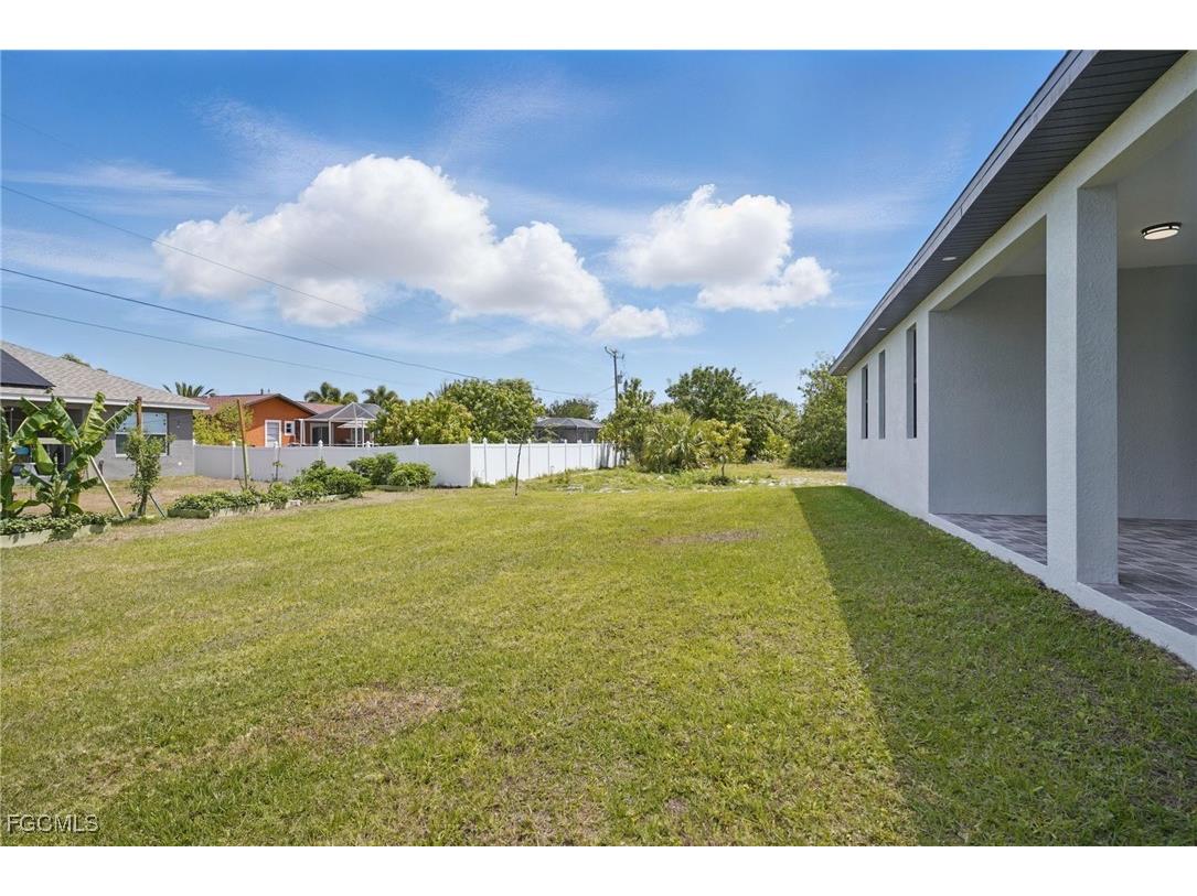 1813 NE 21st Street Cape Coral FL 33909 2025025927 image38
