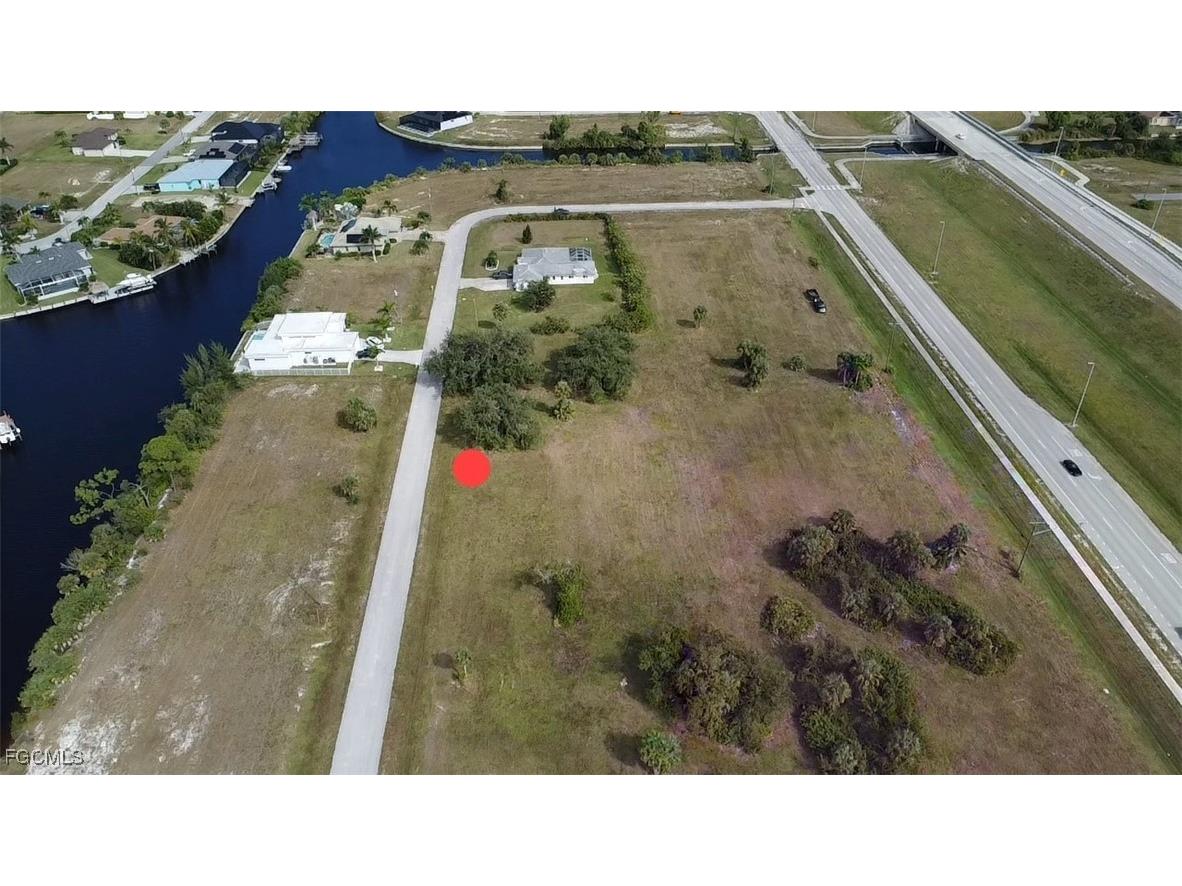 1813 NW 32nd Place Cape Coral FL 33993 2025015795 image3