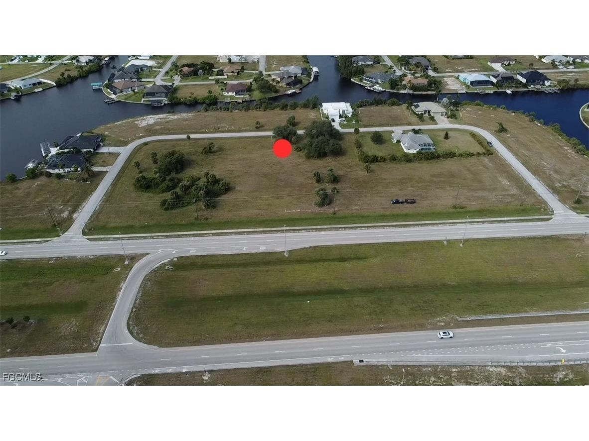 1813 NW 32nd Place Cape Coral FL 33993 2025015795 image5