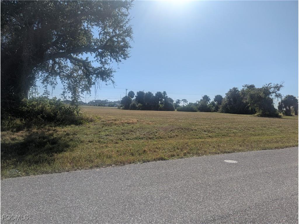 1813 NW 32nd Place Cape Coral FL 33993 2025015795 image9