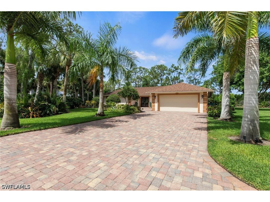 1813 Princess Court Naples FL 34110 226026594 image2