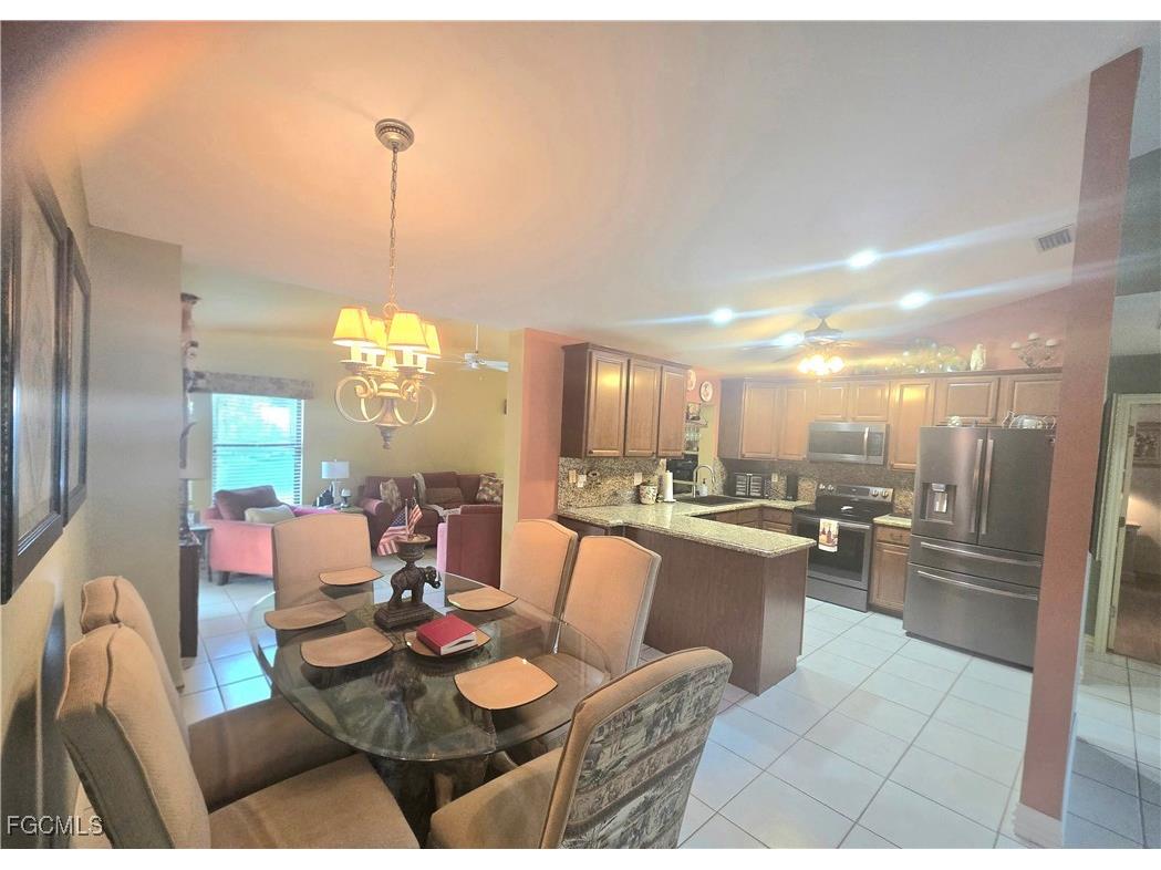 1813 SW 26th Street Cape Coral FL 33914 2025007030 image9