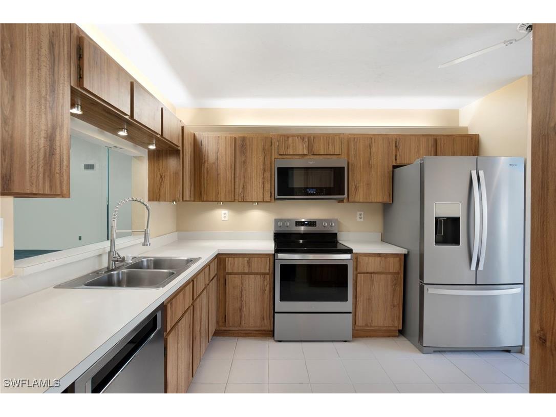 1814 Kings Lake Boulevard #201 Naples FL 34112 225081036 image6