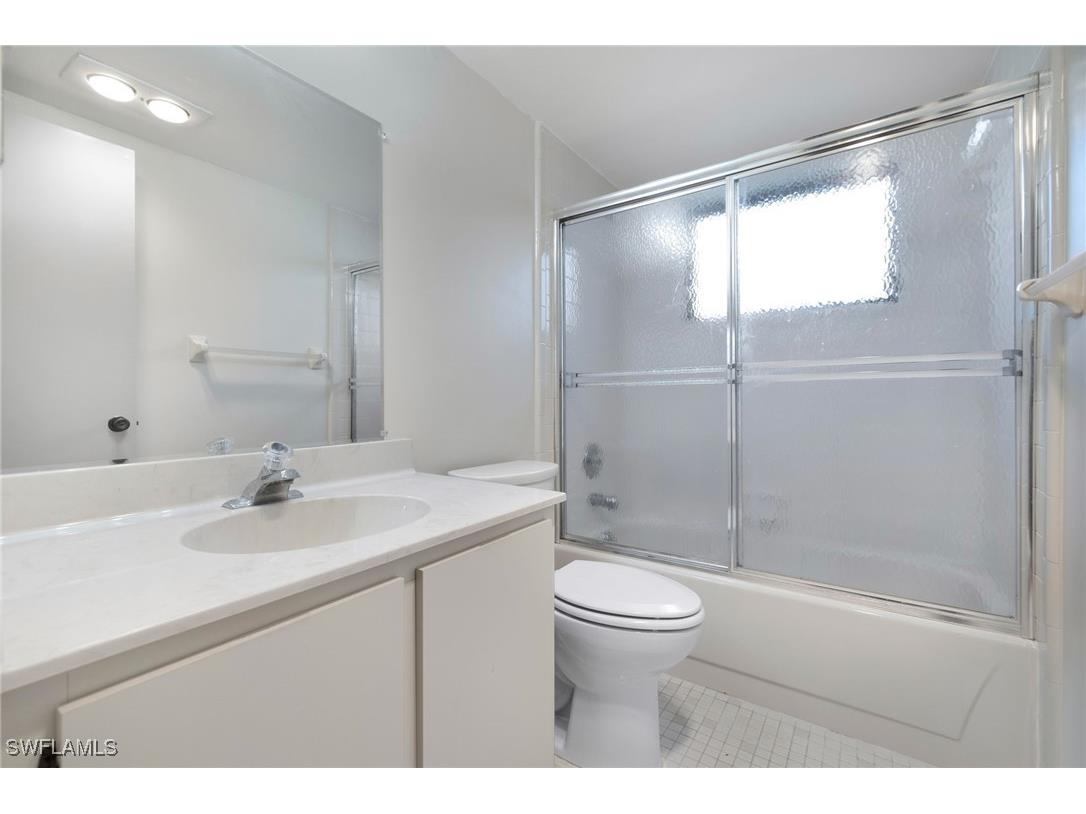 1814 Kings Lake Boulevard #201 Naples FL 34112 225081679 image13