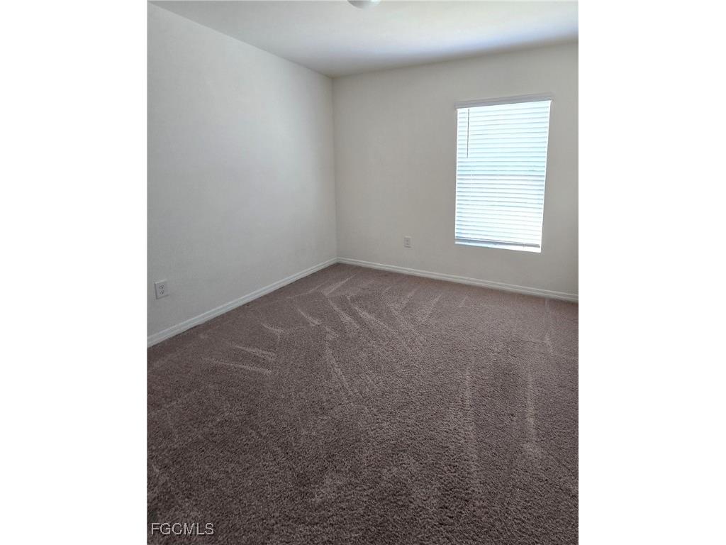 1814 NE 40th Lane Cape Coral FL 33909 2025026033 image17