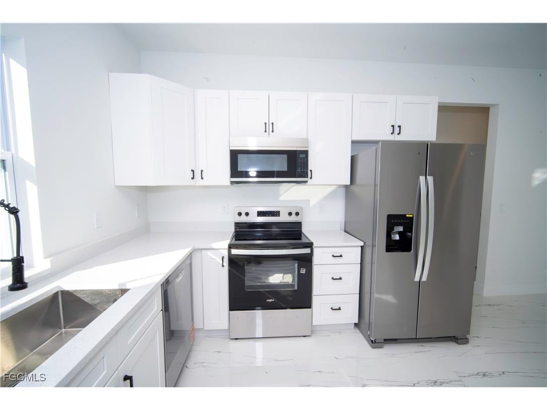 18141 E Wintergarden Avenue Port Charlotte FL 33948 2025017810 image13