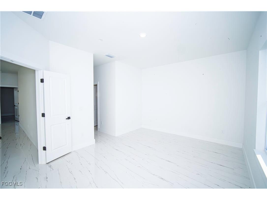 18141 E Wintergarden Avenue Port Charlotte FL 33948 2025017810 image24