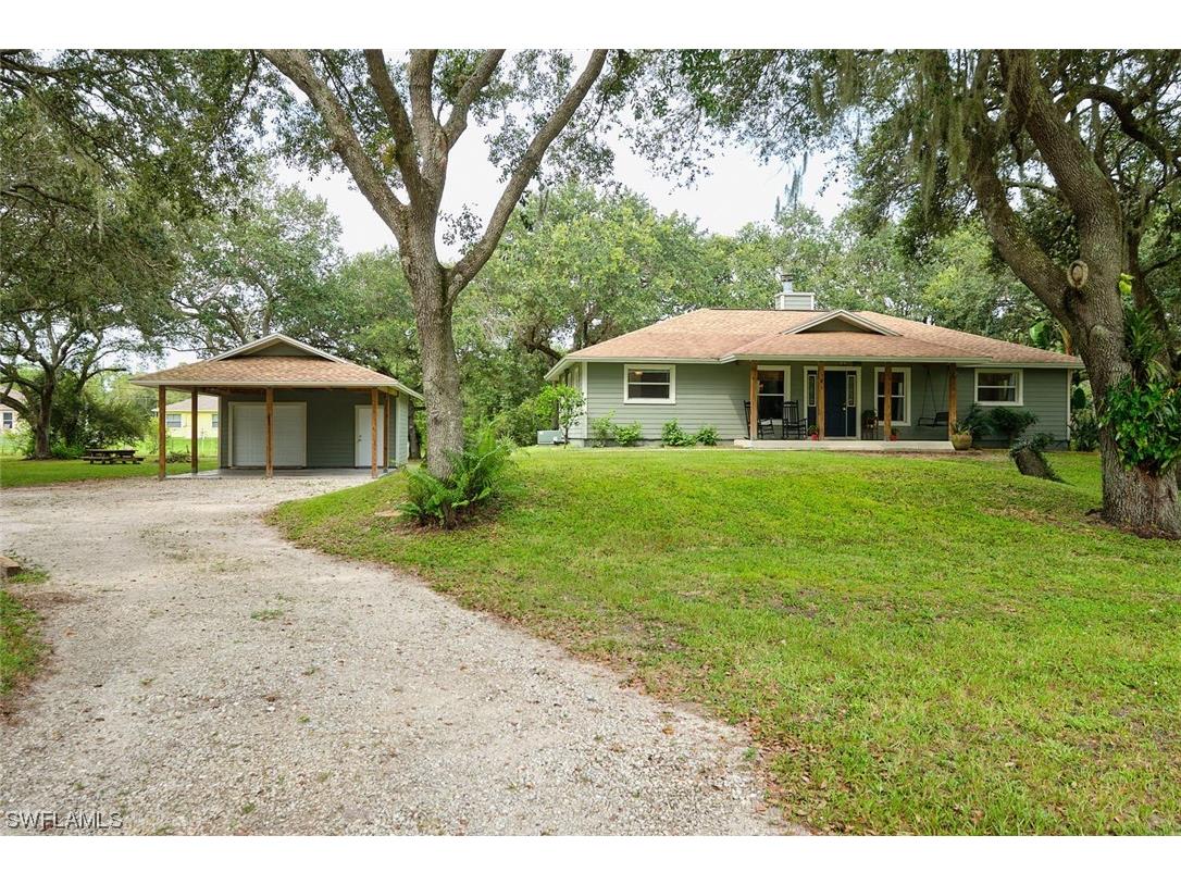 1815 Mcarthur Avenue Lehigh Acres FL 33972 223068349 image1