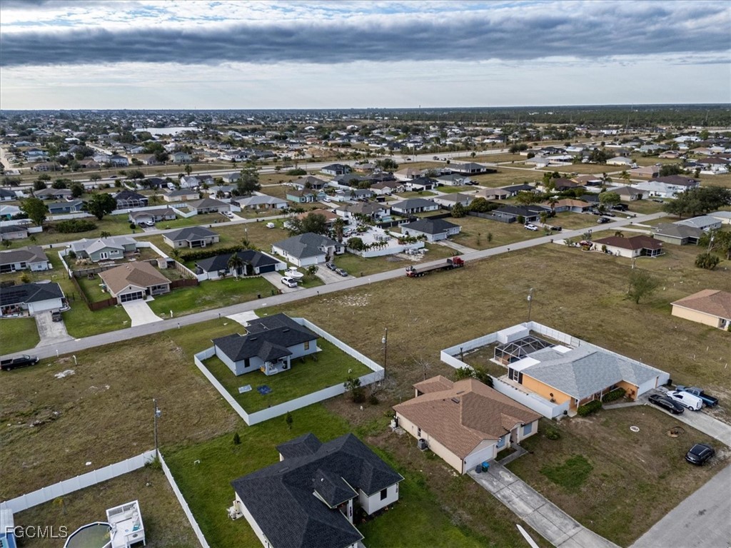 1815 NE 17th Place Cape Coral FL 33909 2025007666 image12