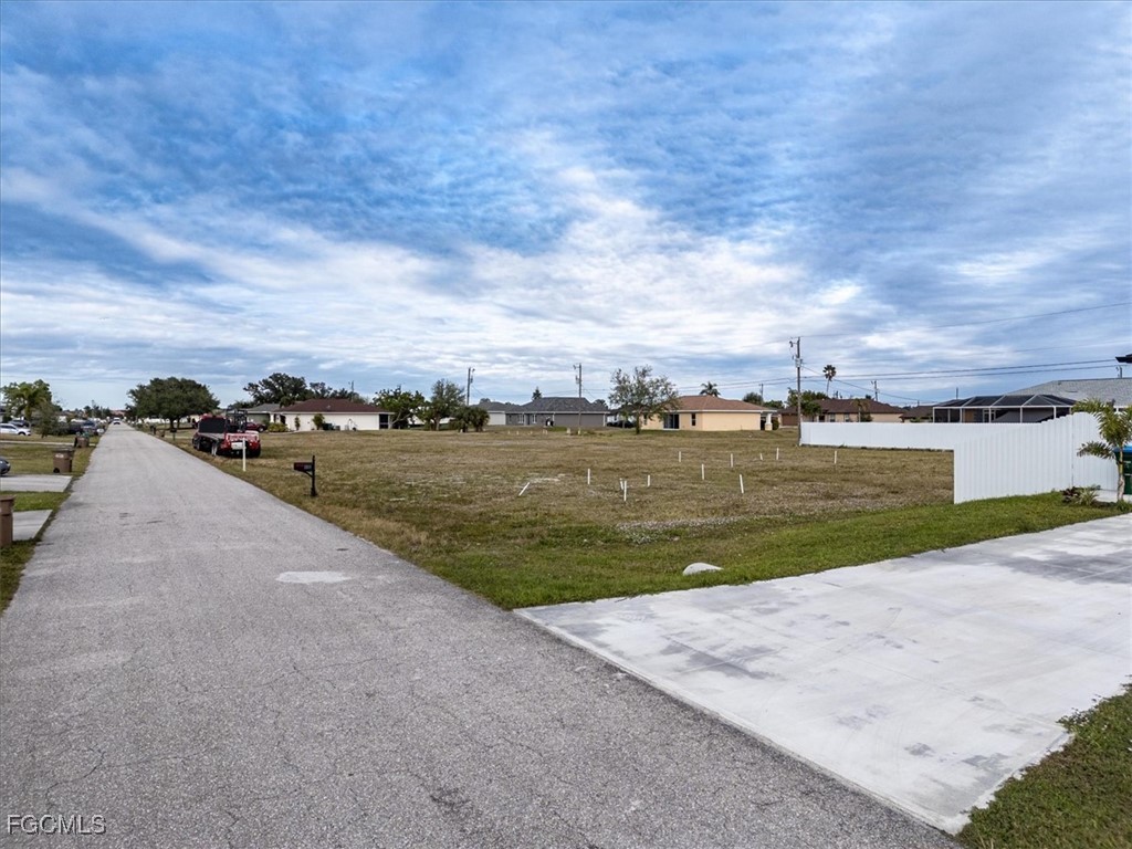 1815 NE 17th Place Cape Coral FL 33909 2025007666 image2