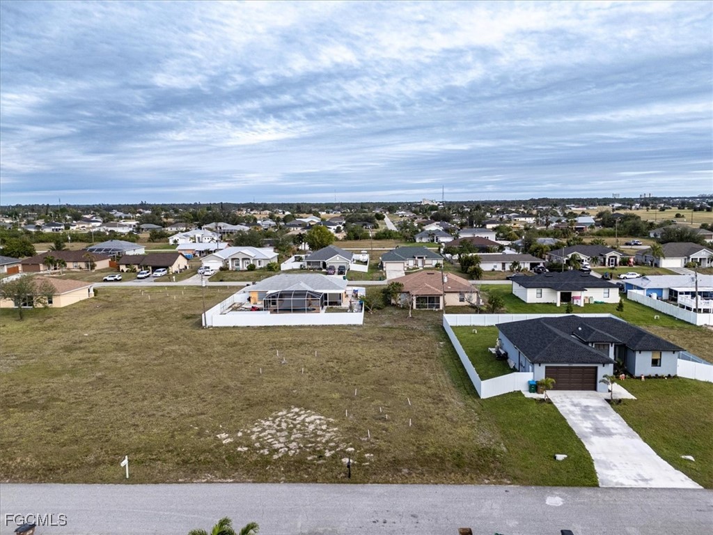 1815 NE 17th Place Cape Coral FL 33909 2025007666 image6