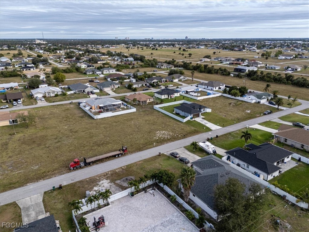 1815 NE 17th Place Cape Coral FL 33909 2025007666 image8