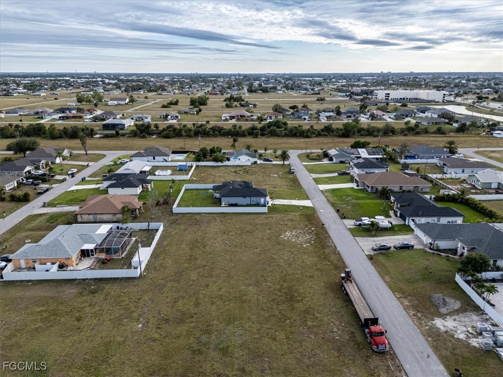 1815 NE 17th Place Cape Coral FL 33909 2025007666 image9