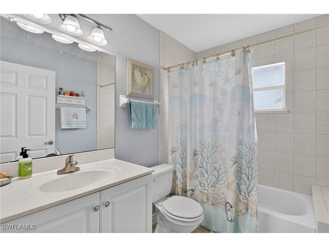 1815 NE 2nd Place Cape Coral FL 33909 225082874 image14