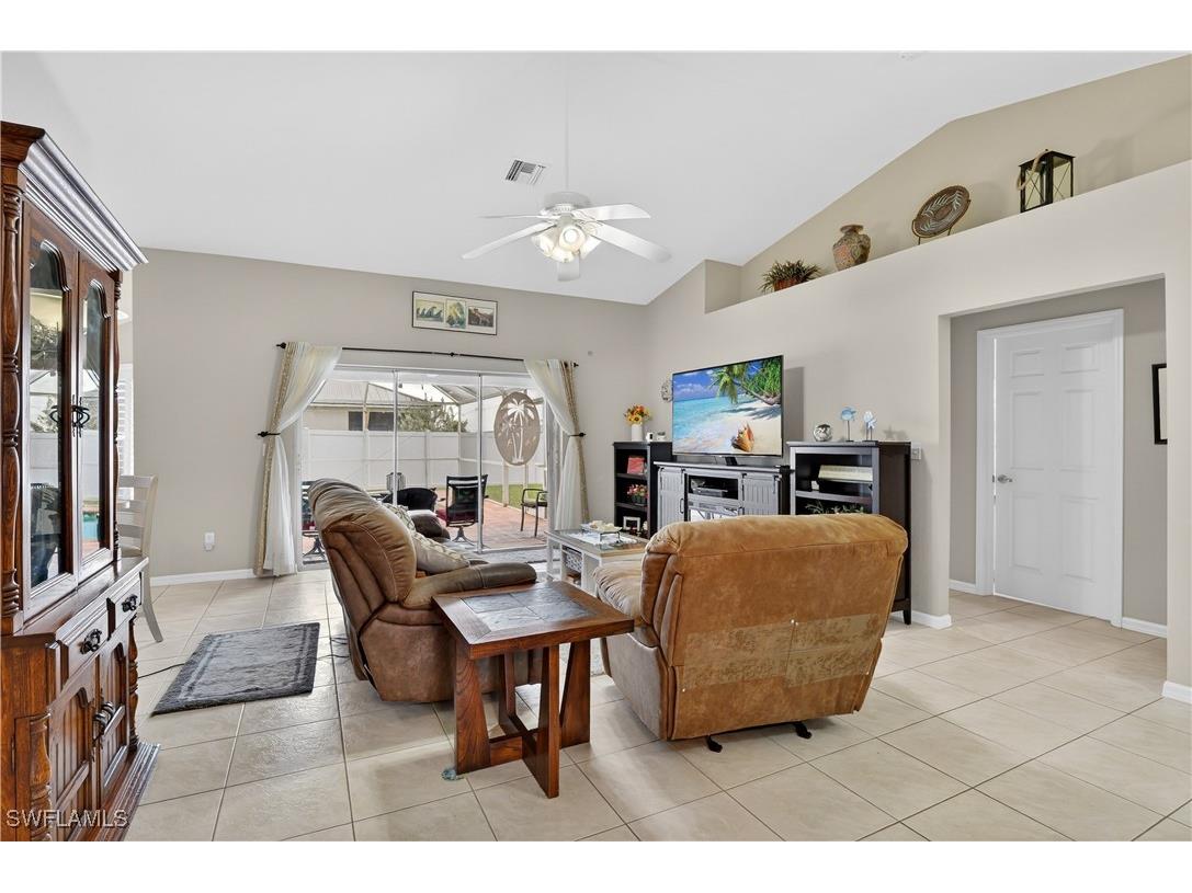 1815 NE 2nd Place Cape Coral FL 33909 225082874 image19