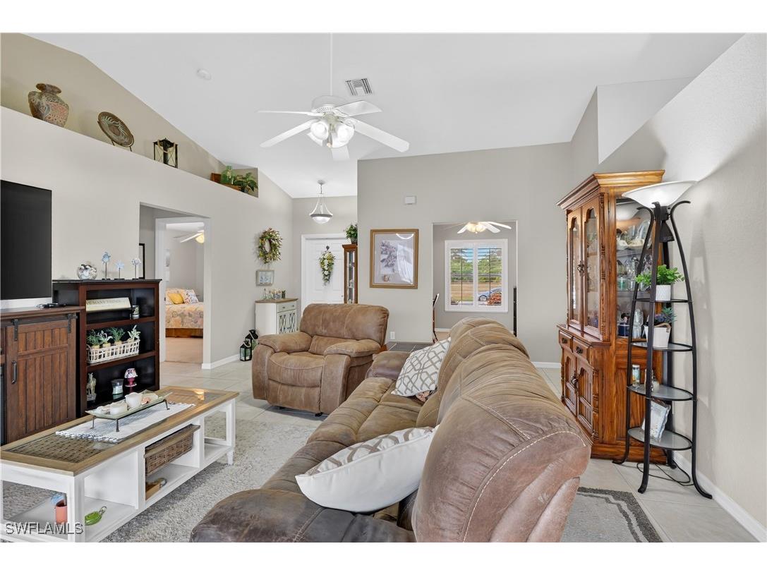 1815 NE 2nd Place Cape Coral FL 33909 225082874 image21