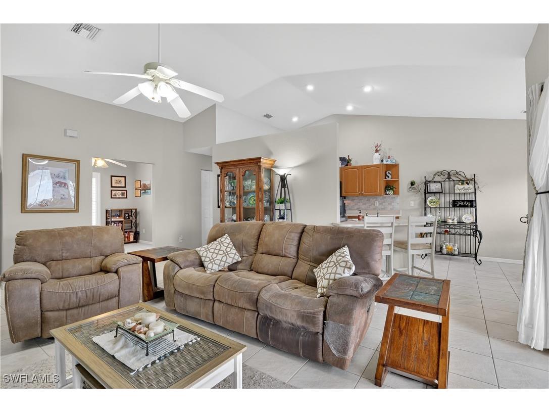 1815 NE 2nd Place Cape Coral FL 33909 225082874 image23