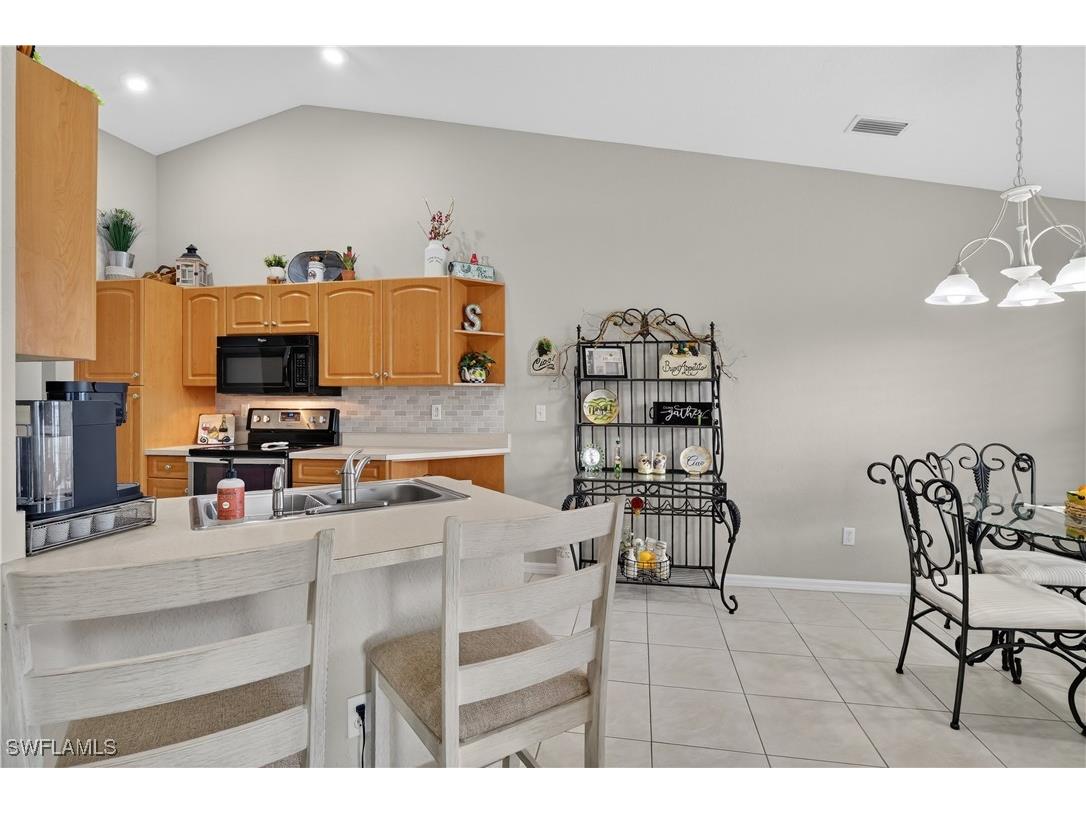1815 NE 2nd Place Cape Coral FL 33909 225082874 image24