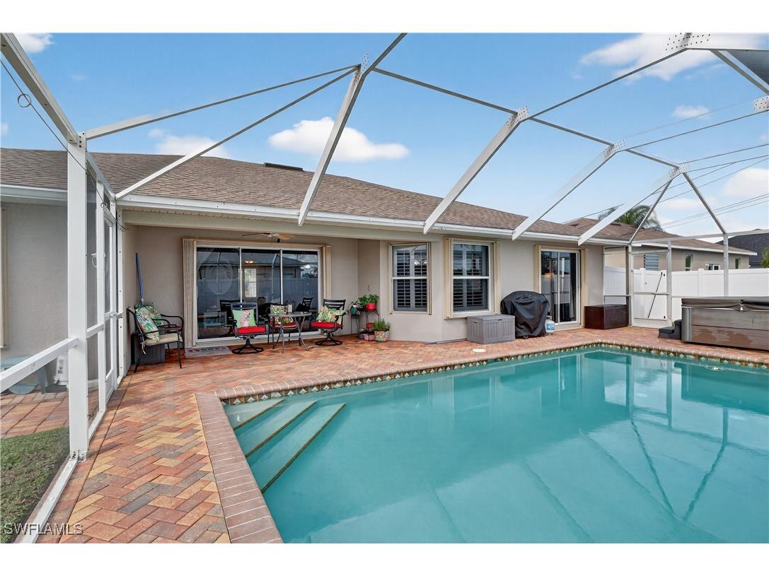 1815 NE 2nd Place Cape Coral FL 33909 225082874 image37