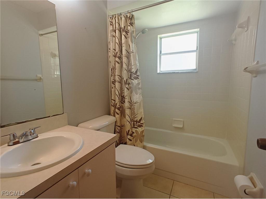 1815 SE 11th Avenue Cape Coral FL 33990 2025012460 image11