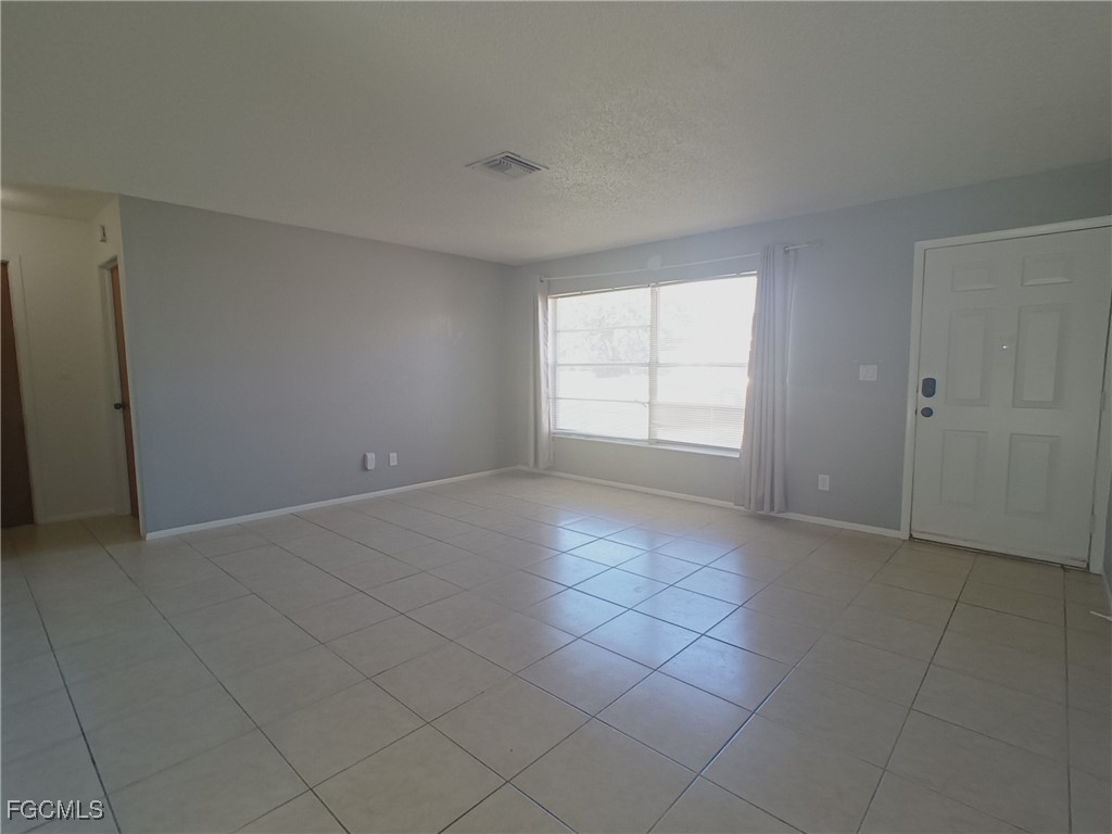 1815 SE 11th Avenue Cape Coral FL 33990 2025012460 image6